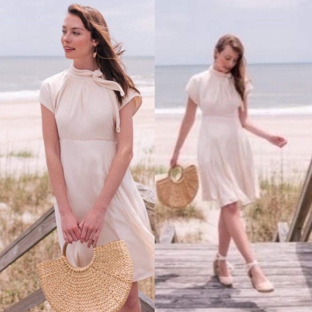 🌻Gal Meets Glam Aimee Neck Tie Trumpet Flare Dress🌻